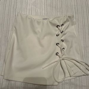 White tobi skort size small